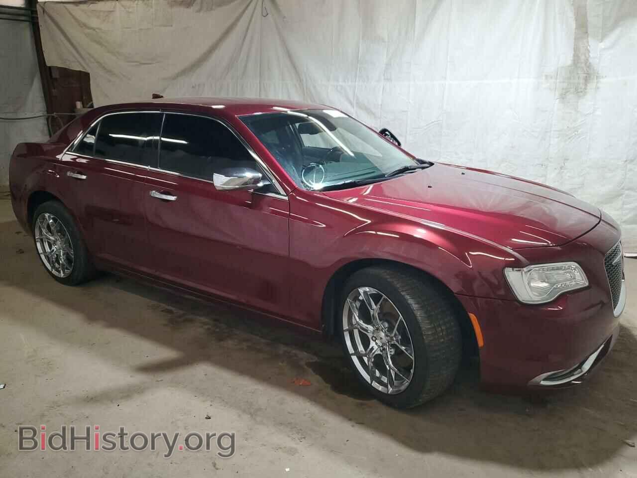 2019 CHRYSLER 300 - VIN: 2C3CCAKG7KH690935 - Фото 4