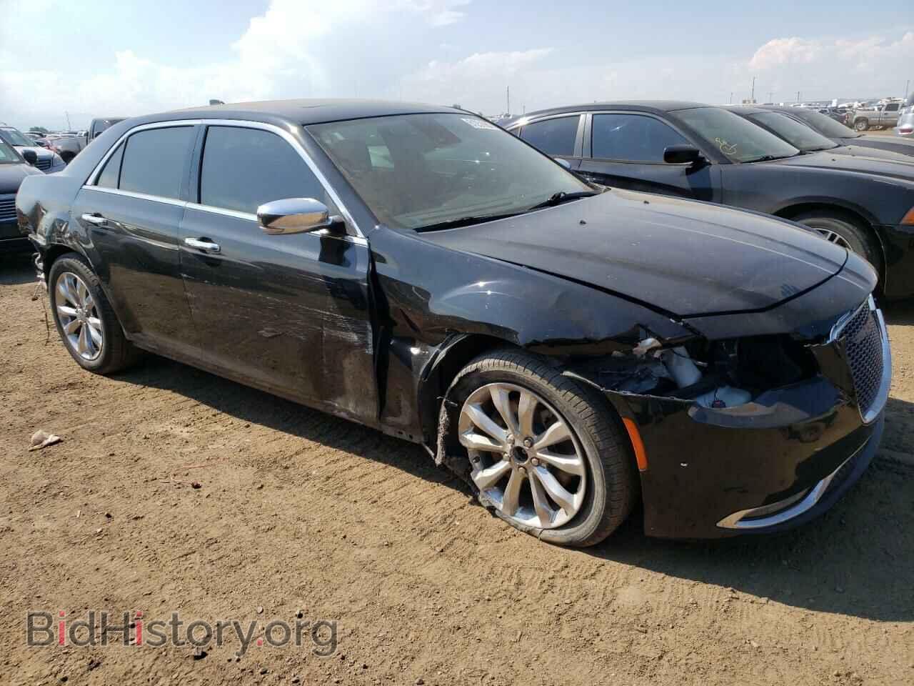 2019 CHRYSLER 300 - VIN: 2C3CCAKG8KH722713 - Фото 4