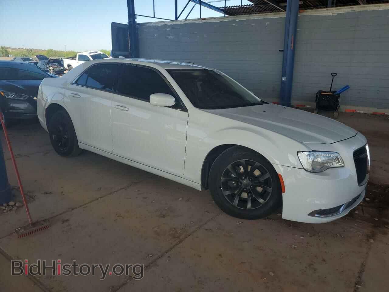2015 CHRYSLER 300 - VIN: 2C3CCAAG4FH848980 - Фото 4