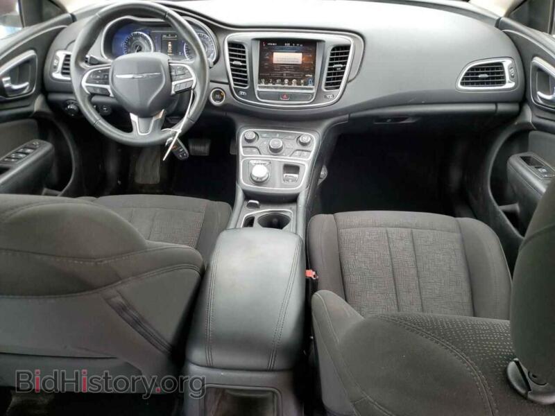 2016 Chrysler 200 (VIN 1C3CCCAB1GN117111) — photo 8 of 14