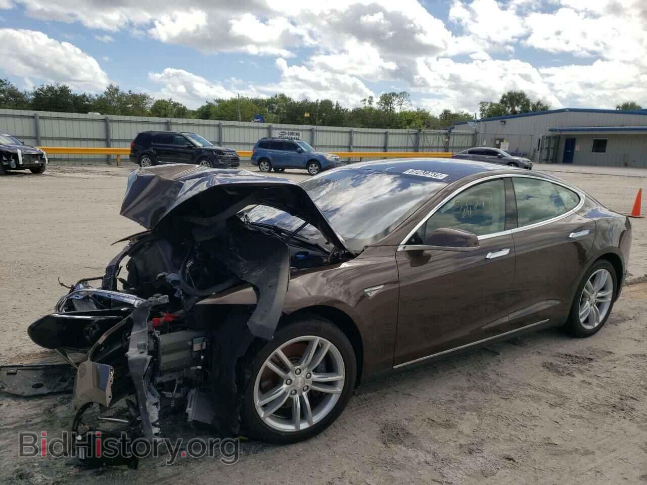 2014 TESLA MODEL S - VIN: 5YJSA1H10EFP56574 - Фото 2
