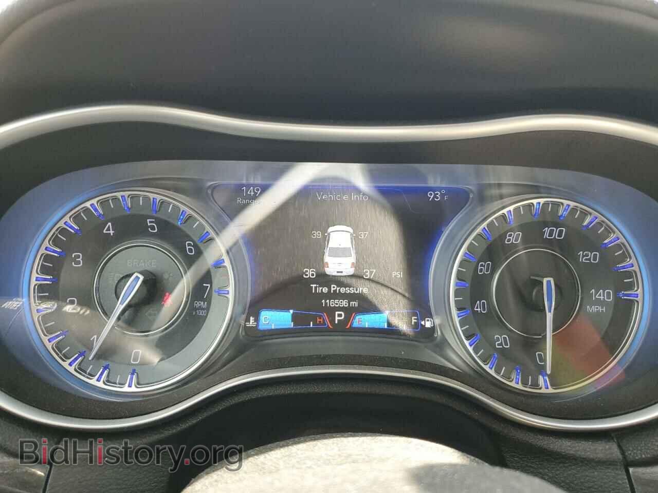 2017 CHRYSLER 300 - VIN: 2C3CCAAG2HH646867 - Фото 9