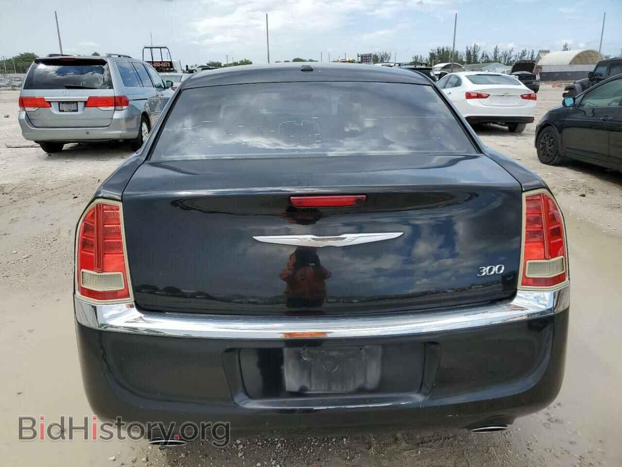 2014 CHRYSLER 300 - VIN: 2C3CCAAG7EH127714 - Фото 6