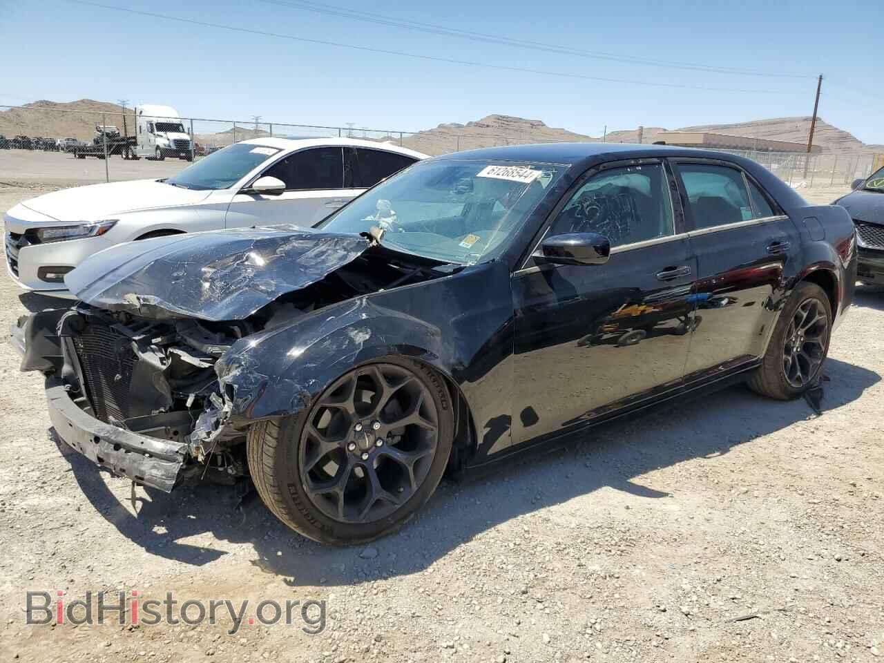 Фотография 2C3CCAAG2KH590338 - CHRYSLER 300 2019