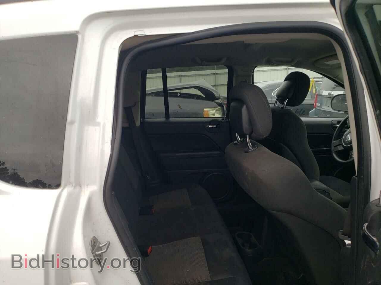 2011 JEEP COMPASS - VIN: 1J4NT1FA1BD252820 - Фото 6