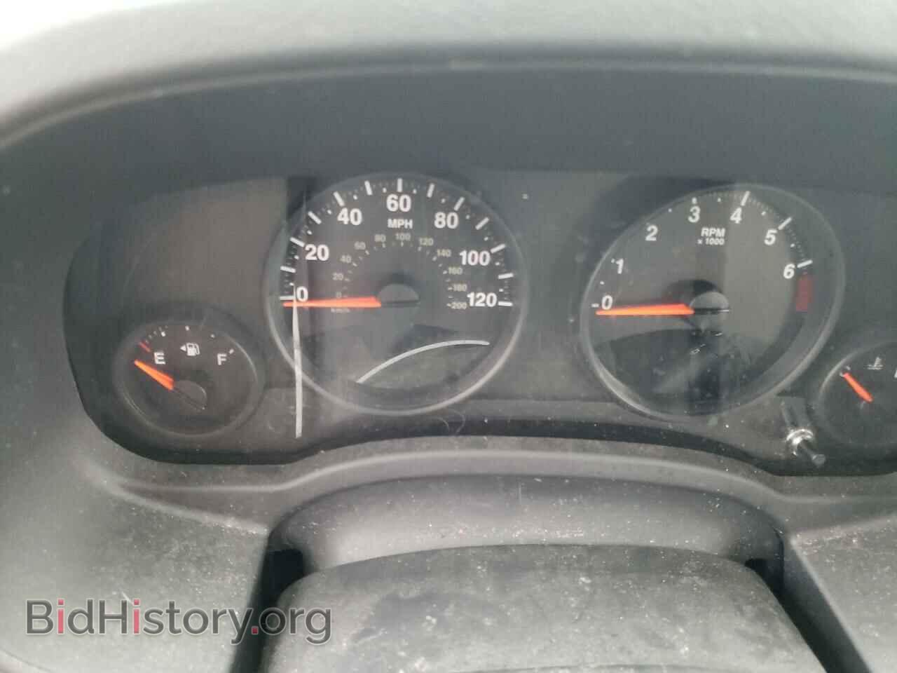 2011 JEEP COMPASS - VIN: 1J4NT1FA1BD252820 - Фото 8