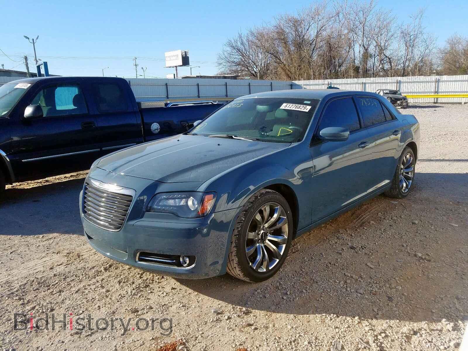 2014 CHRYSLER 300 - VIN: 2C3CCABG3EH336933 - Фото 2