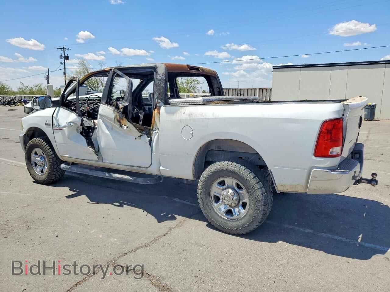 2017 RAM 2500 - VIN: 3C6TR5DT6HG610228 - Photo 2
