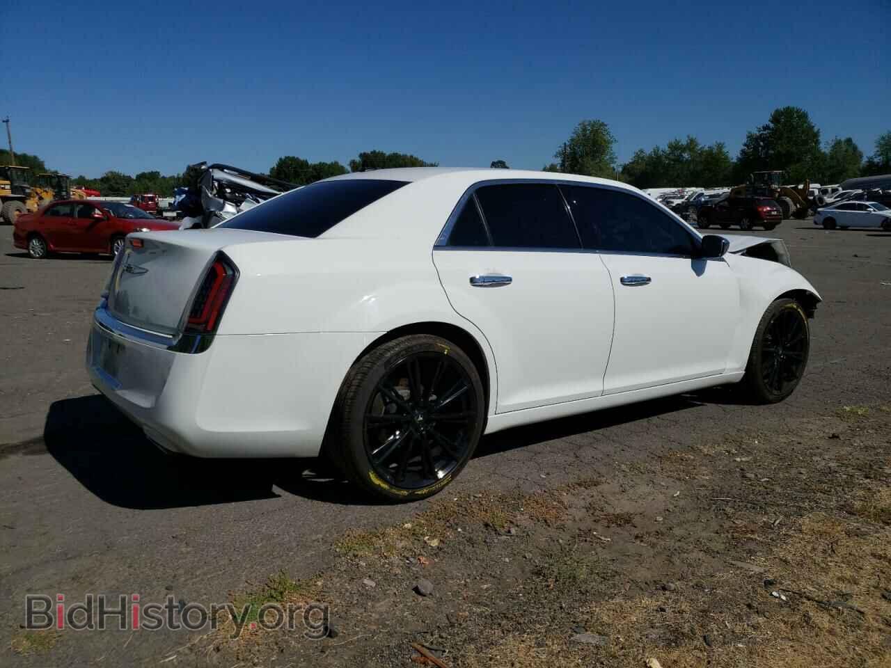 2011 CHRYSLER 300 - VIN: 2C3CA5CG7BH592497 - Фото 3