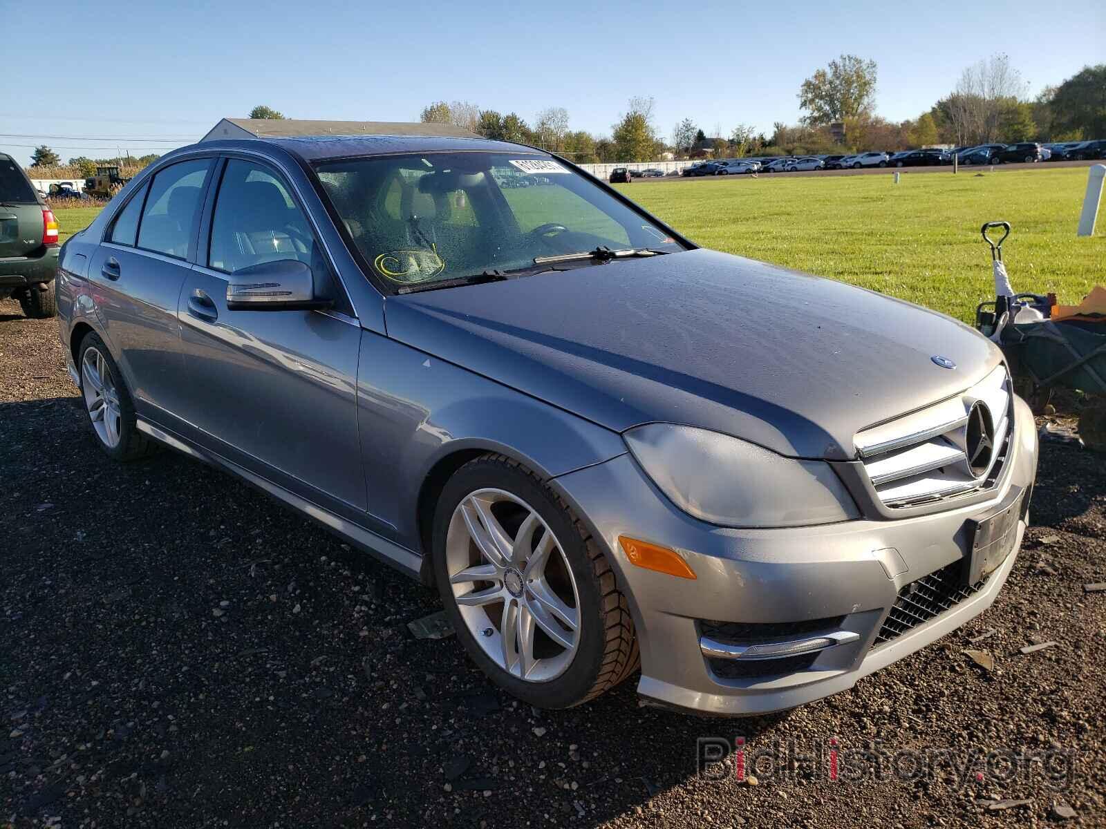 Photo WDDGF8BB1CA624968 - MERCEDES-BENZ C-CLASS 2012