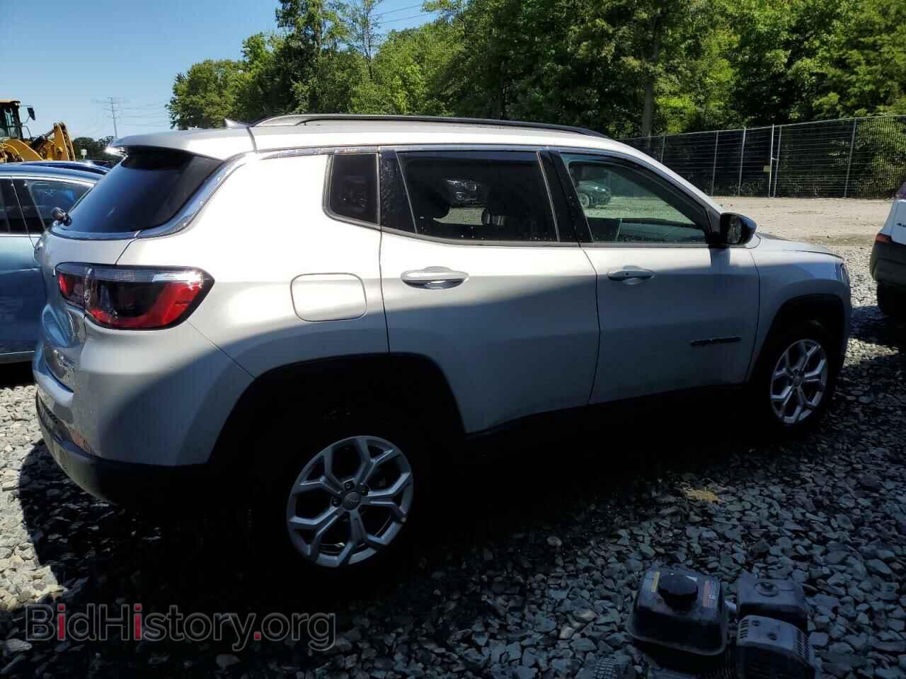 2024 JEEP COMPASS - VIN: 3C4NJDBN9RT133200 - Фото 3
