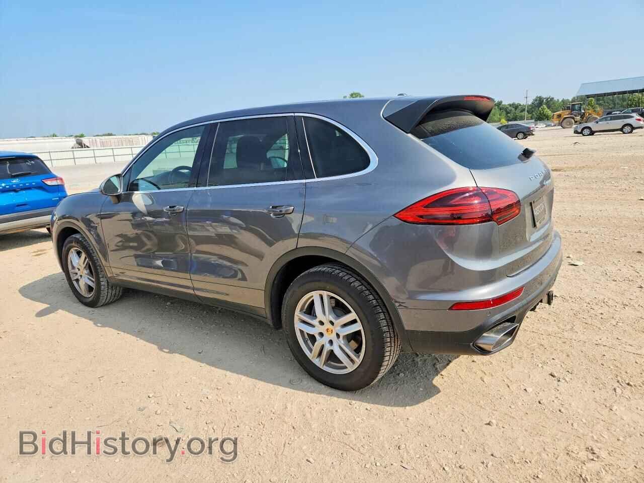 2016 PORSCHE CAYENNE - VIN: WP1AF2A28GLA40512 - Photo 2