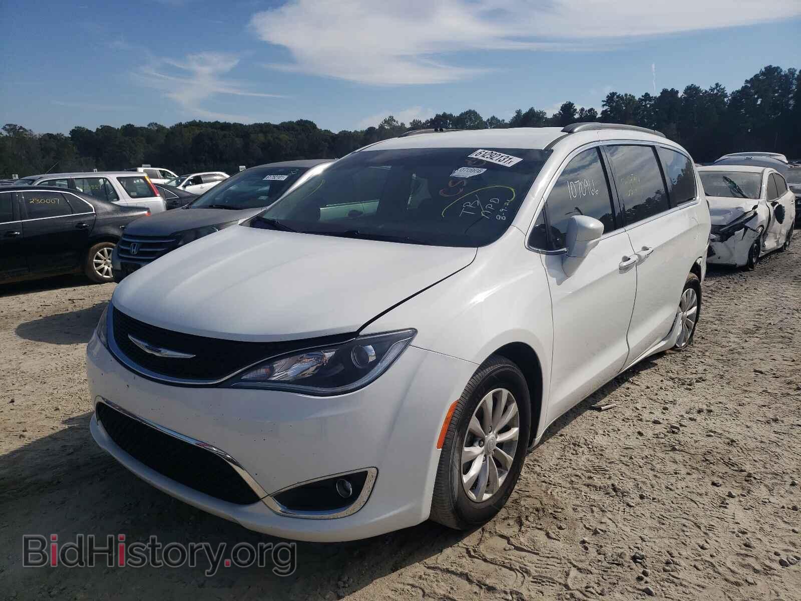 2019 CHRYSLER PACIFICA - VIN: 2C4RC1FG6KR710845 - Фото 2
