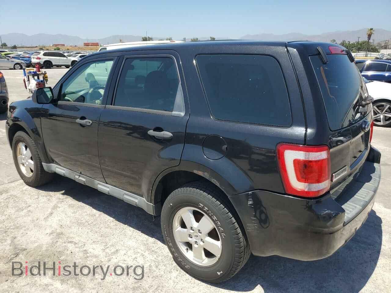 2011 FORD ESCAPE - VIN: 1FMCU9C71BKC43169 - Фото 2