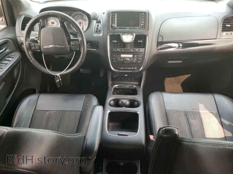 2016 Chrysler MINIVAN (VIN 2C4RC1HG1GR221340) — photo 8 of 13