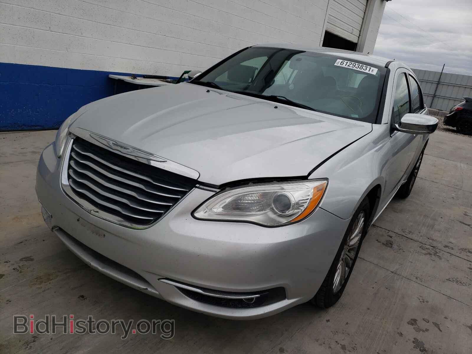 2012 CHRYSLER 200 - VIN: 1C3CCBCB0CN170576 - Фото 2