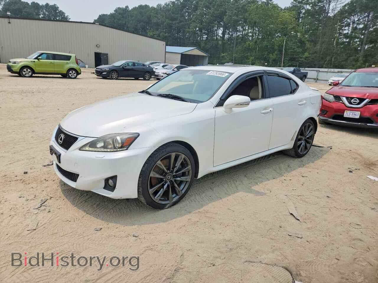 Photo JTHCE5C23B5000989 - LEXUS IS 2011