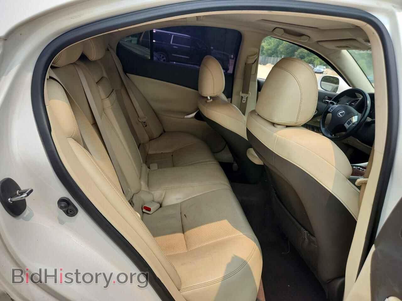 2011 LEXUS IS - VIN: JTHCE5C23B5000989 - Photo 11