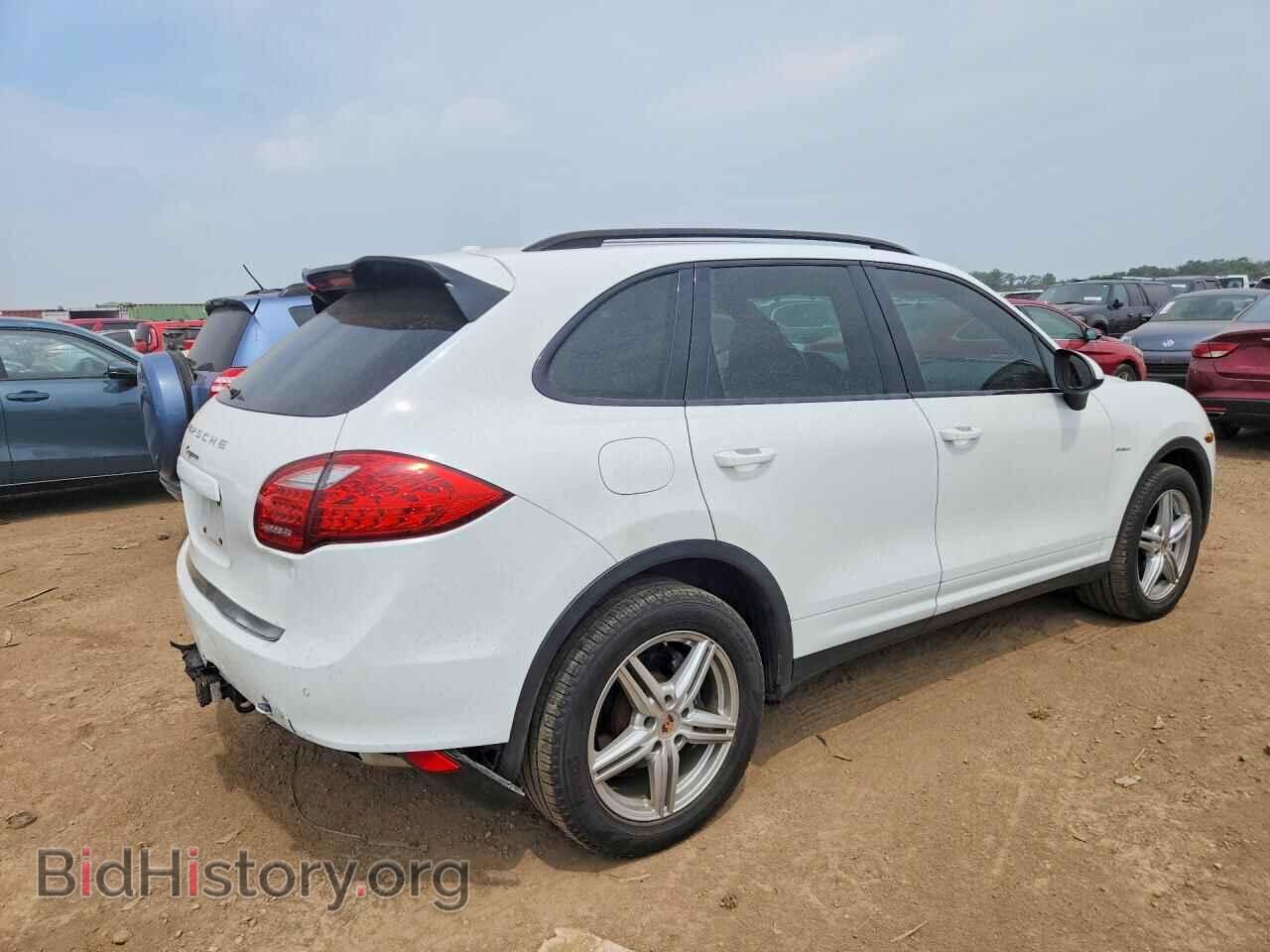 2014 PORSCHE CAYENNE - VIN: WP1AF2A24ELA32890 - Photo 3