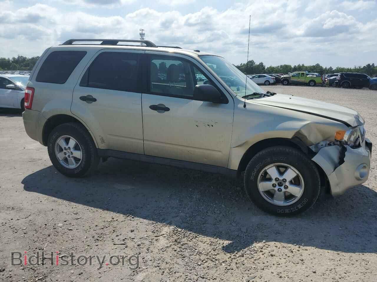 2011 FORD ESCAPE - VIN: 1FMCU9D72BKA76089 - Photo 4