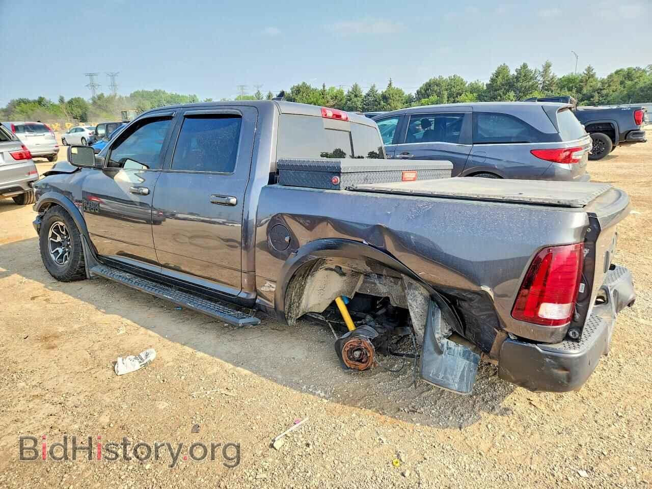 2018 RAM 1500 - VIN: 1C6RR7YT4JS204303 - Photo 2