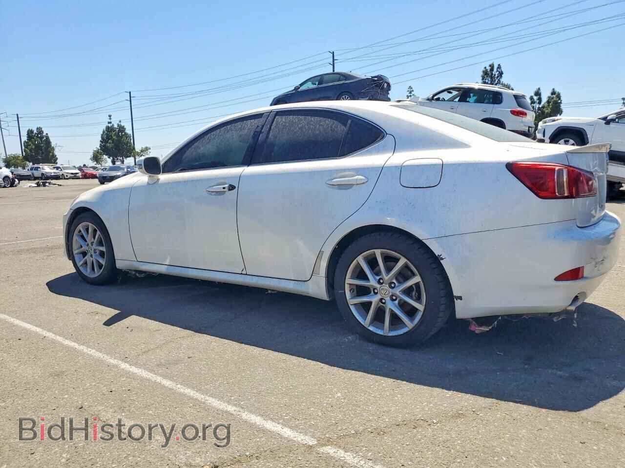 2011 LEXUS IS - VIN: JTHBF5C20B5144279 - Photo 2