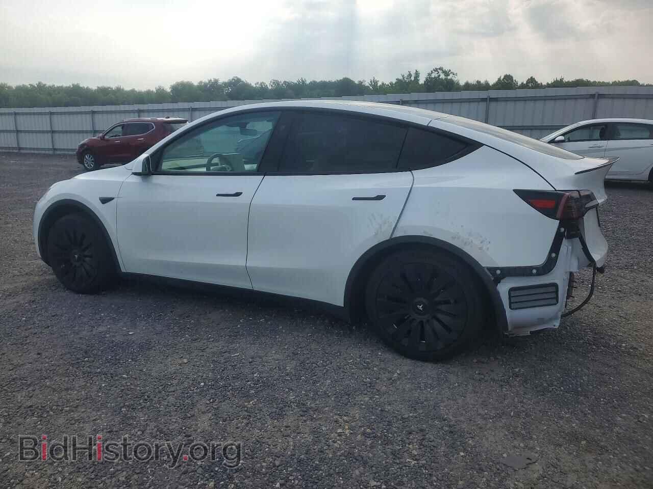 2024 TESLA MODEL Y - VIN: 7SAYGAEEXRF073760 - Photo 2