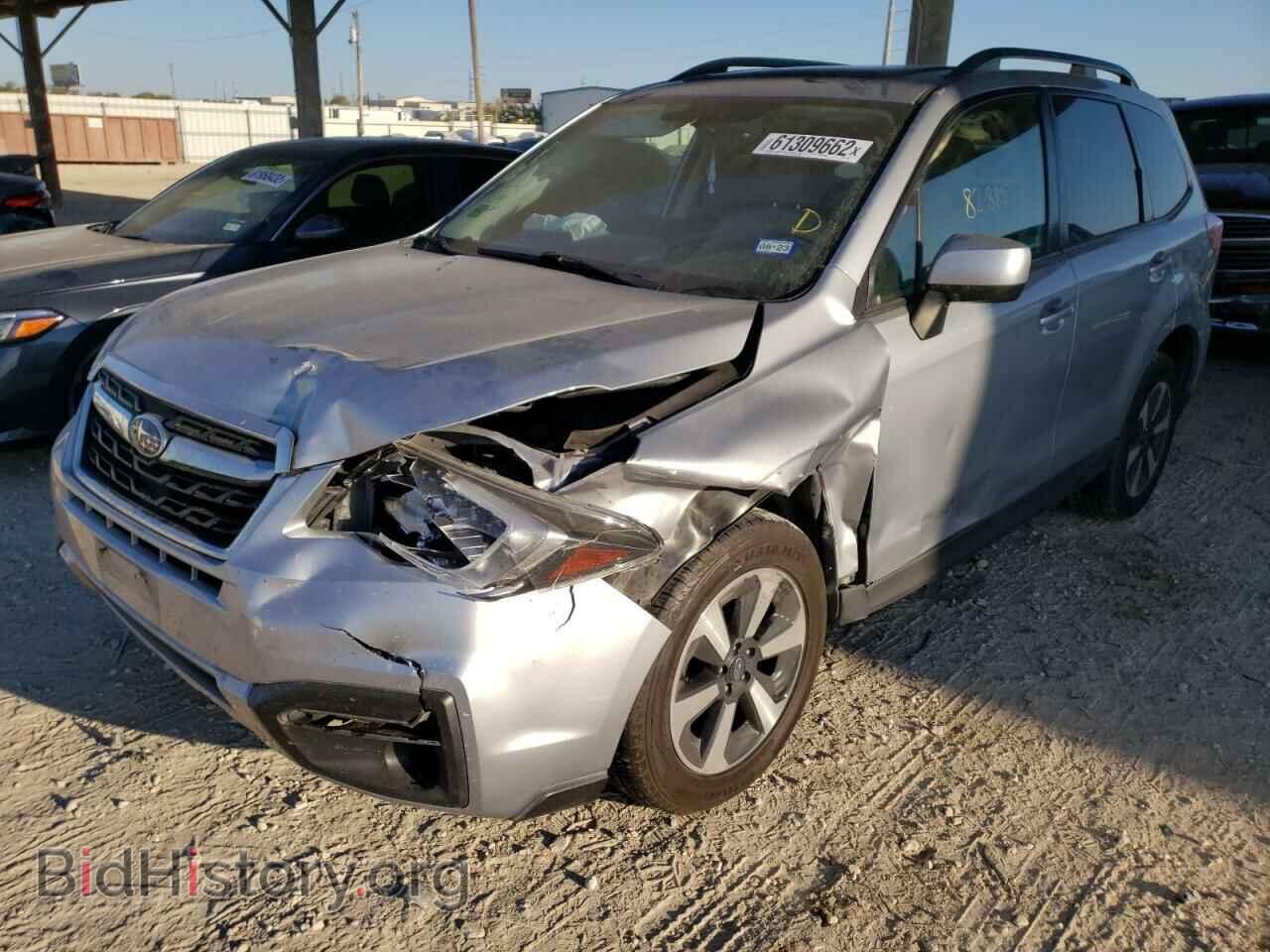 2017 SUBARU FORESTER - VIN: JF2SJAEC2HH511917 - Фото 2