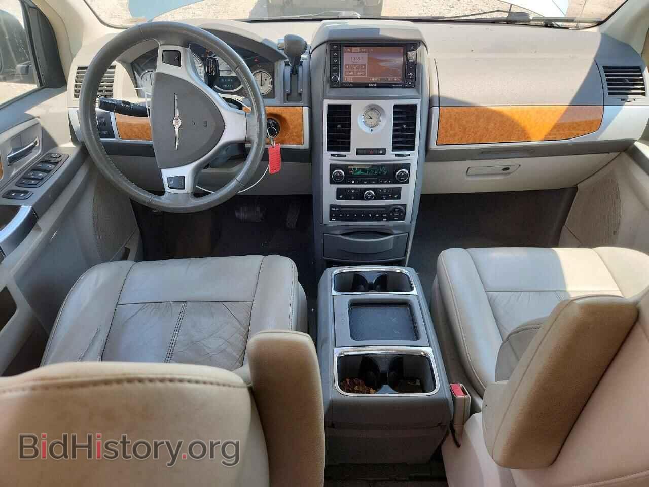 2009 CHRYSLER MINIVAN - VIN: 2A8HR64X49R590895 - Photo 8