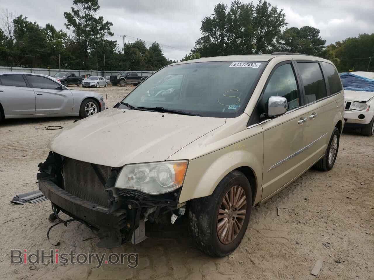 2011 CHRYSLER MINIVAN - VIN: 2A4RR8DG5BR764481 - Photo 2