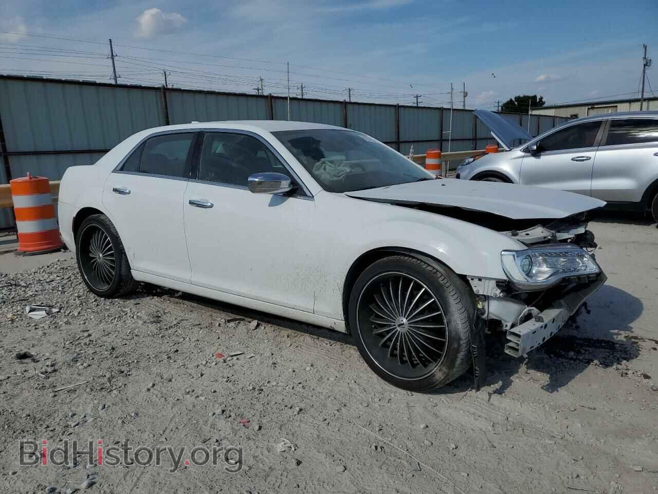 2019 CHRYSLER 300 - VIN: 2C3CCAEG6KH528290 - Фото 4