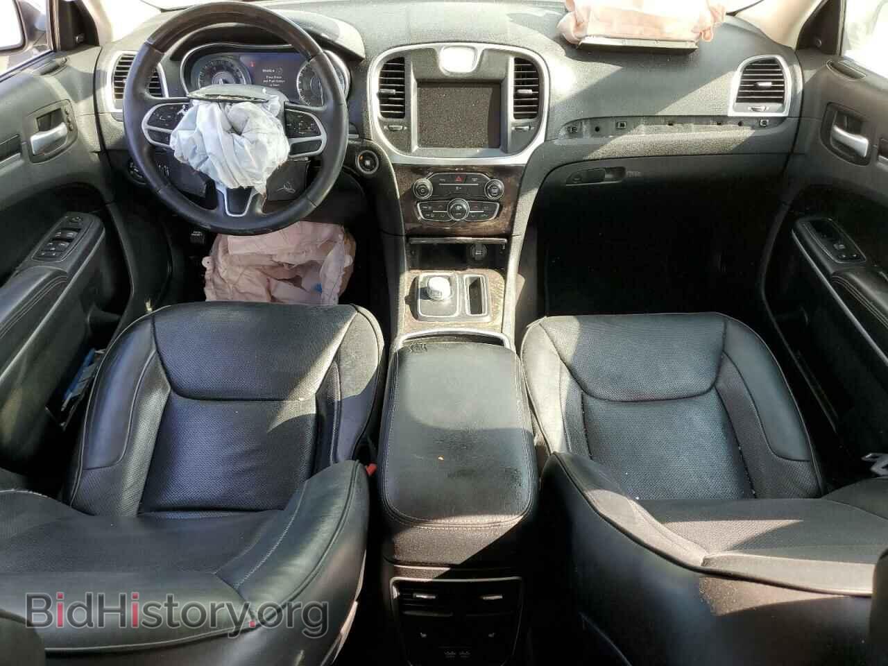 2019 CHRYSLER 300 - VIN: 2C3CCAEG6KH528290 - Фото 8