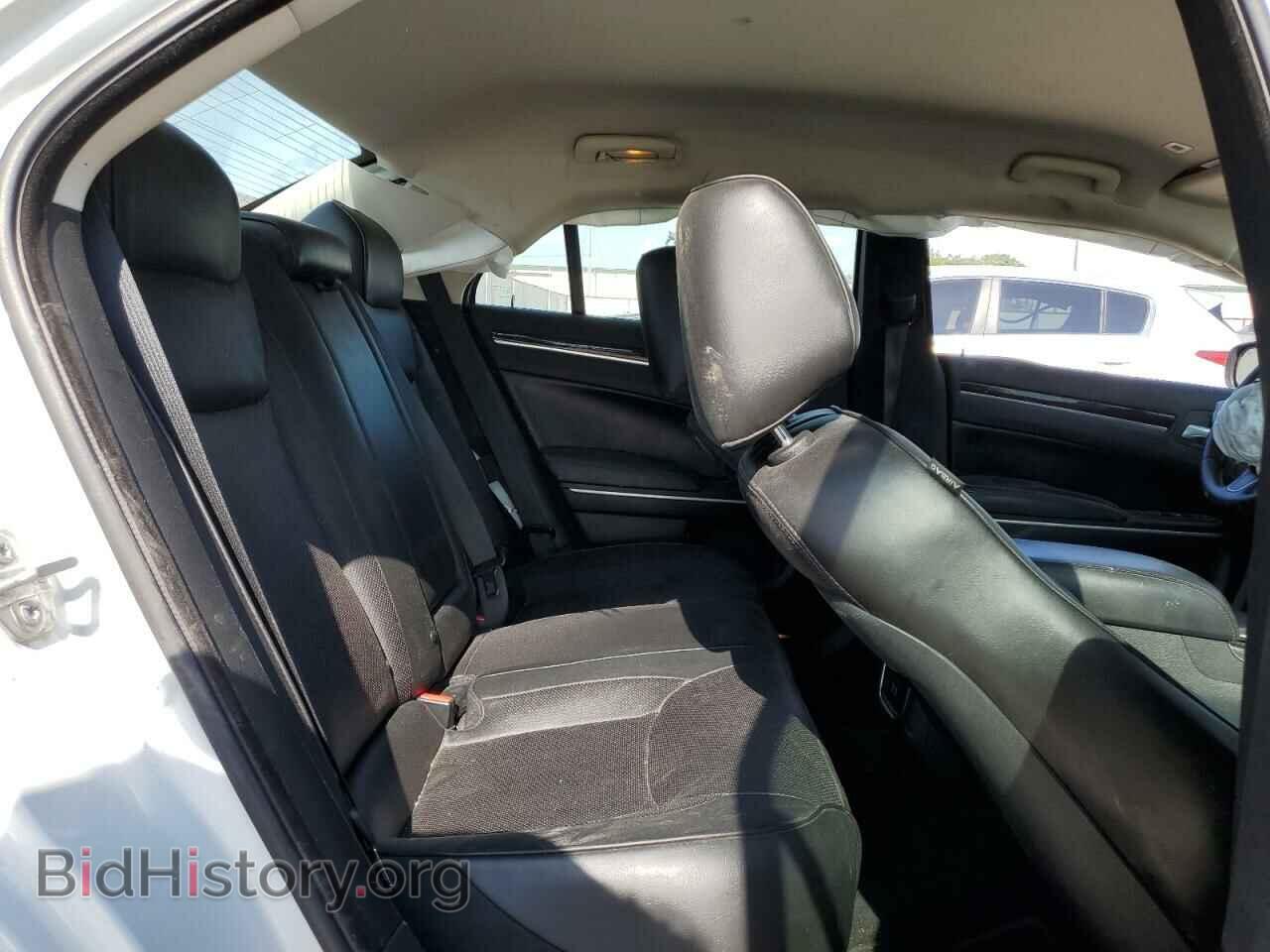 2019 CHRYSLER 300 - VIN: 2C3CCAEG6KH528290 - Фото 10