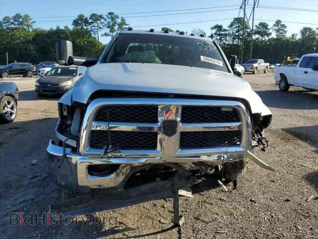 2016 RAM All Models - VIN: 3C6UR5CL9GG362559 - Photo 5
