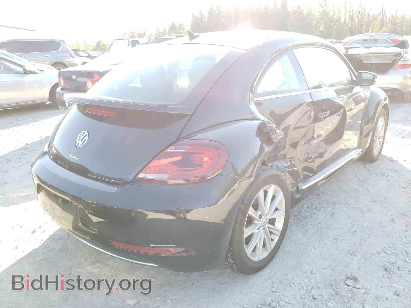 2018 VOLKSWAGEN BEETLE - VIN: 3VWJD7AT3JM702755 - Фото 4