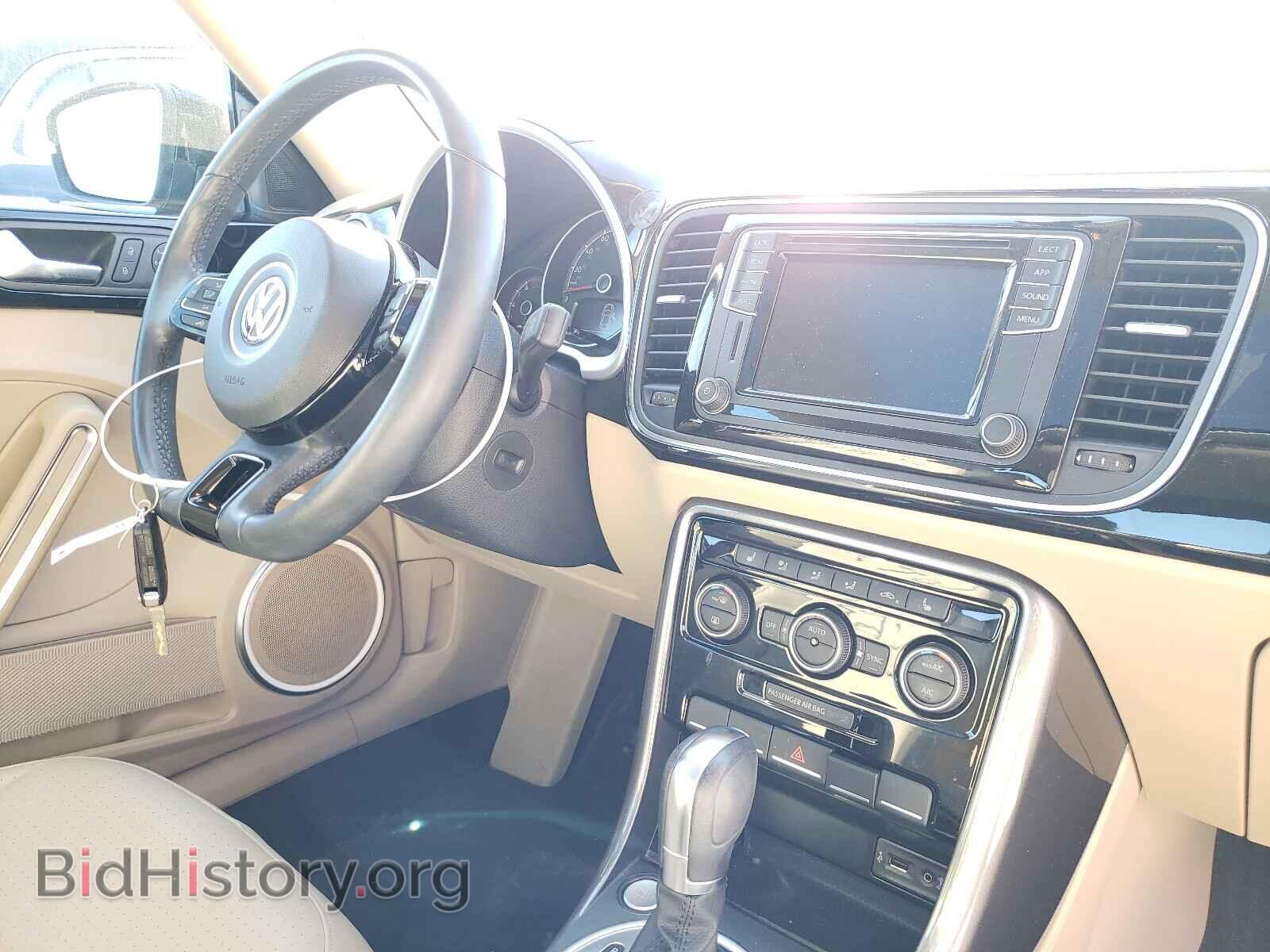 2018 VOLKSWAGEN BEETLE - VIN: 3VWJD7AT3JM702755 - Фото 9