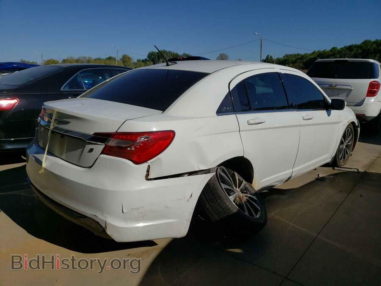 2014 CHRYSLER 200 - VIN: 1C3CCBBG5EN108199 - Фото 4
