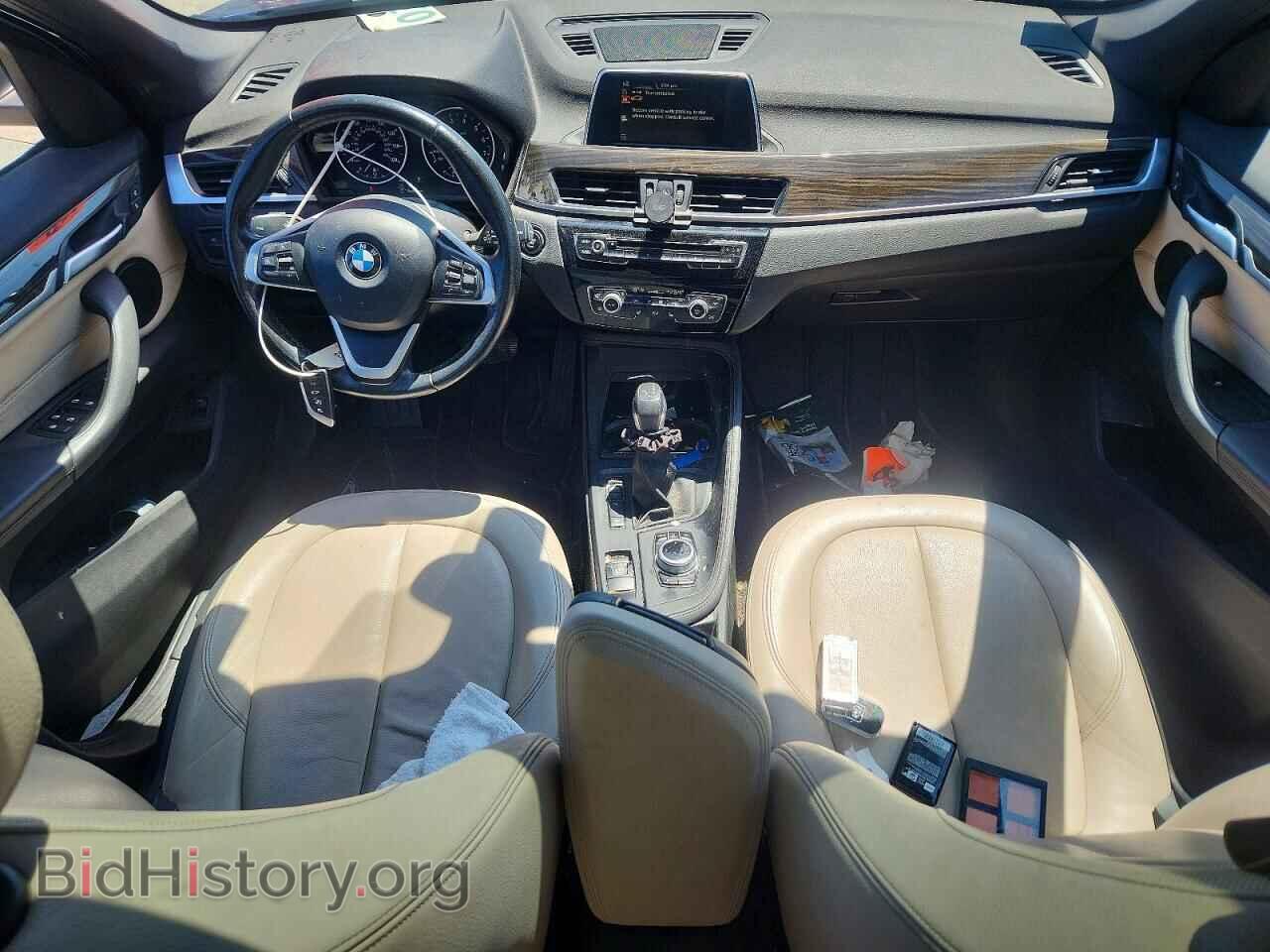 2017 BMW X1 - VIN: WBXHT3C36H5F72468 - Фото 8