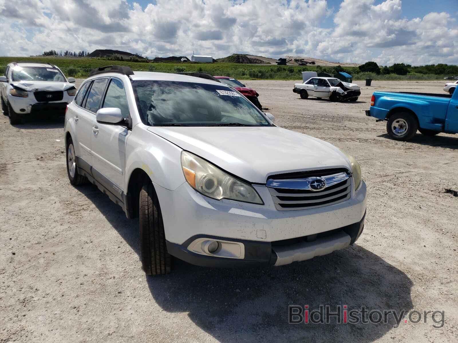 Photo 4S4BRBJC0B3386676 - SUBARU OUTBACK 2011