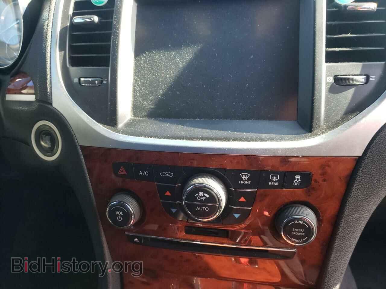 2012 CHRYSLER 300 - VIN: 2C3CCAHG4CH184214 - Фото 9