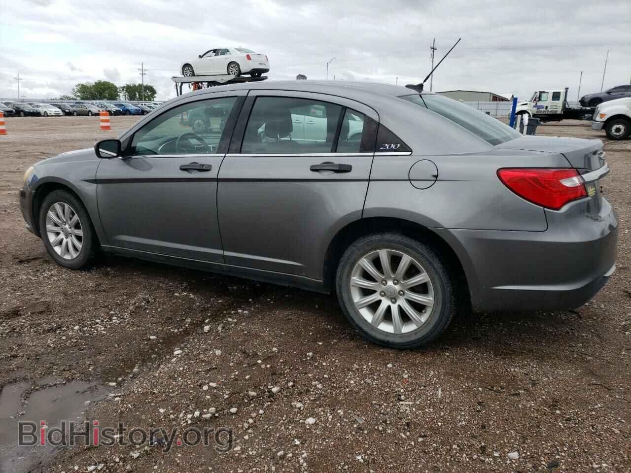 2011 CHRYSLER 200 - VIN: 1C3BC1FB0BN623823 - Photo 2