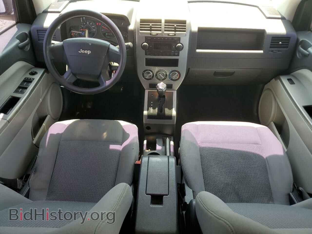 2007 JEEP COMPASS - VIN: 1J8FT47W87D158424 - Photo 8