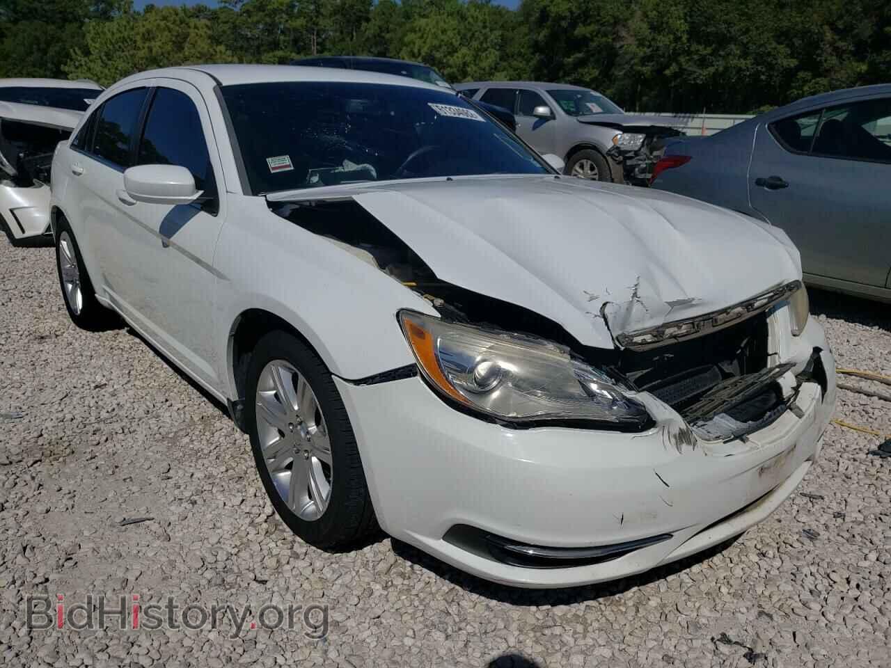 Photo 1C3BC1FB9BN569910 - CHRYSLER 200 2011