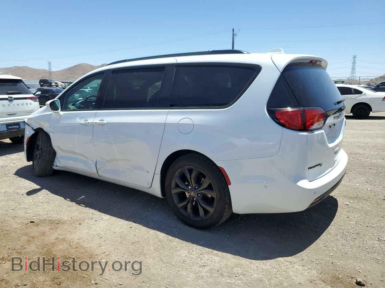 2018 CHRYSLER PACIFICA - VIN: 2C4RC1EG6JR352002 - Фото 2