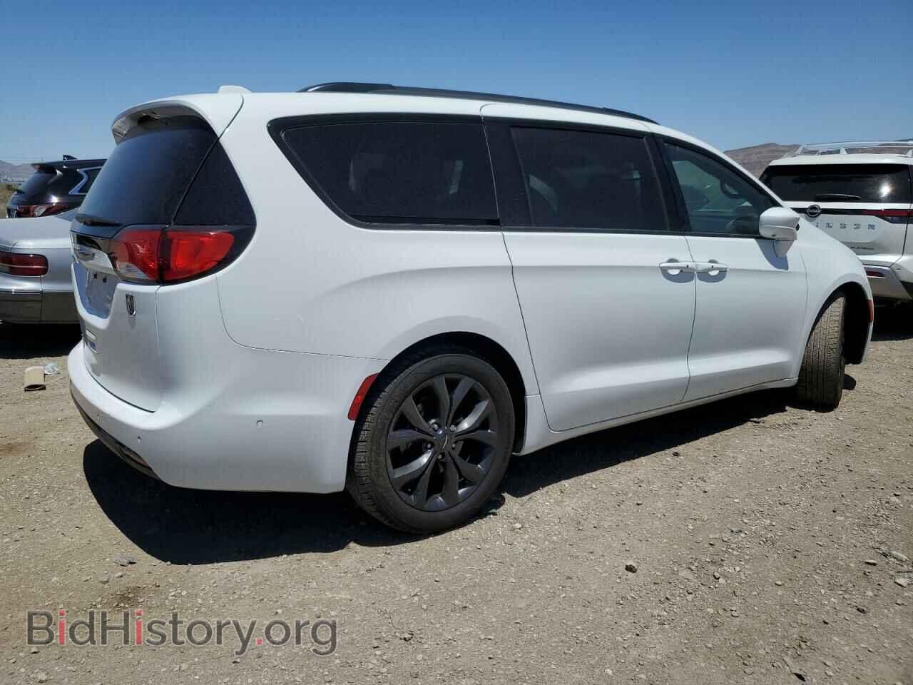 2018 CHRYSLER PACIFICA - VIN: 2C4RC1EG6JR352002 - Фото 3