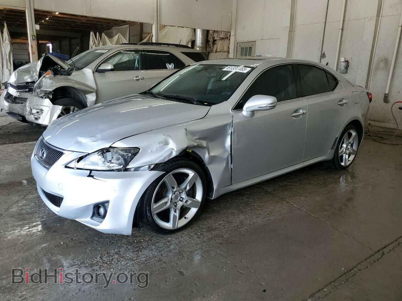 Photo JTHCE5C24B5000693 - LEXUS IS 2011