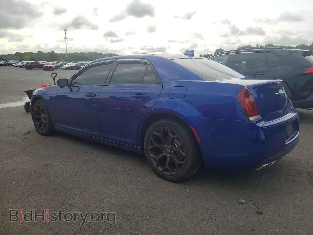 2019 CHRYSLER 300 - VIN: 2C3CCABG7KH686075 - Photo 2