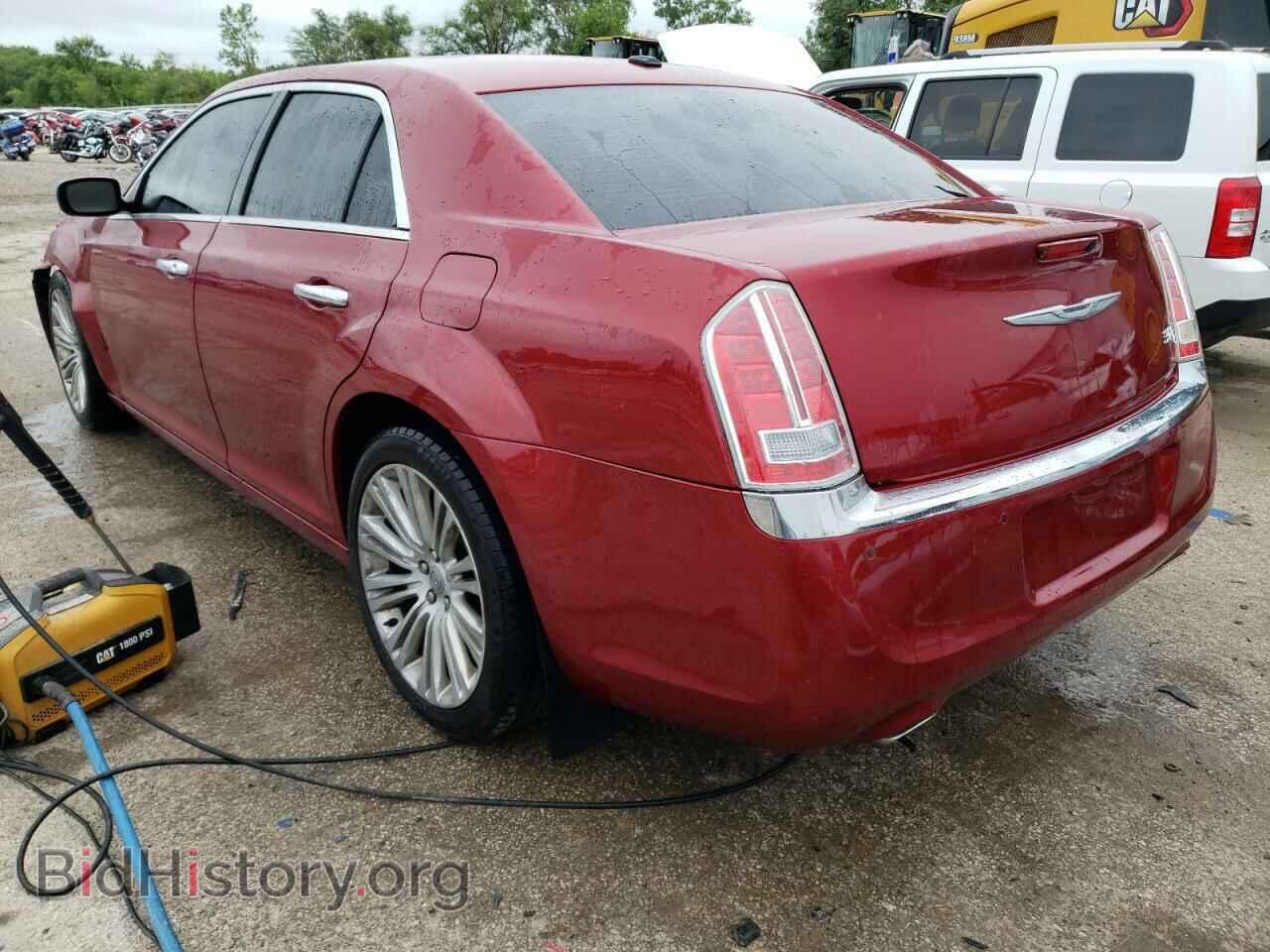 2011 CHRYSLER 300 - VIN: 2C3CA6CT5BH528719 - Фото 2