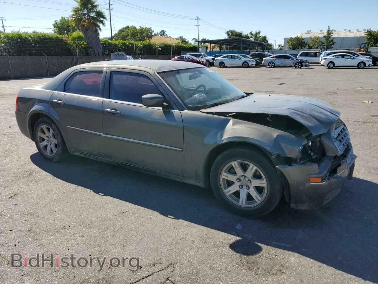 2008 CHRYSLER 300 - VIN: 2C3KA53G98H269007 - Фото 4