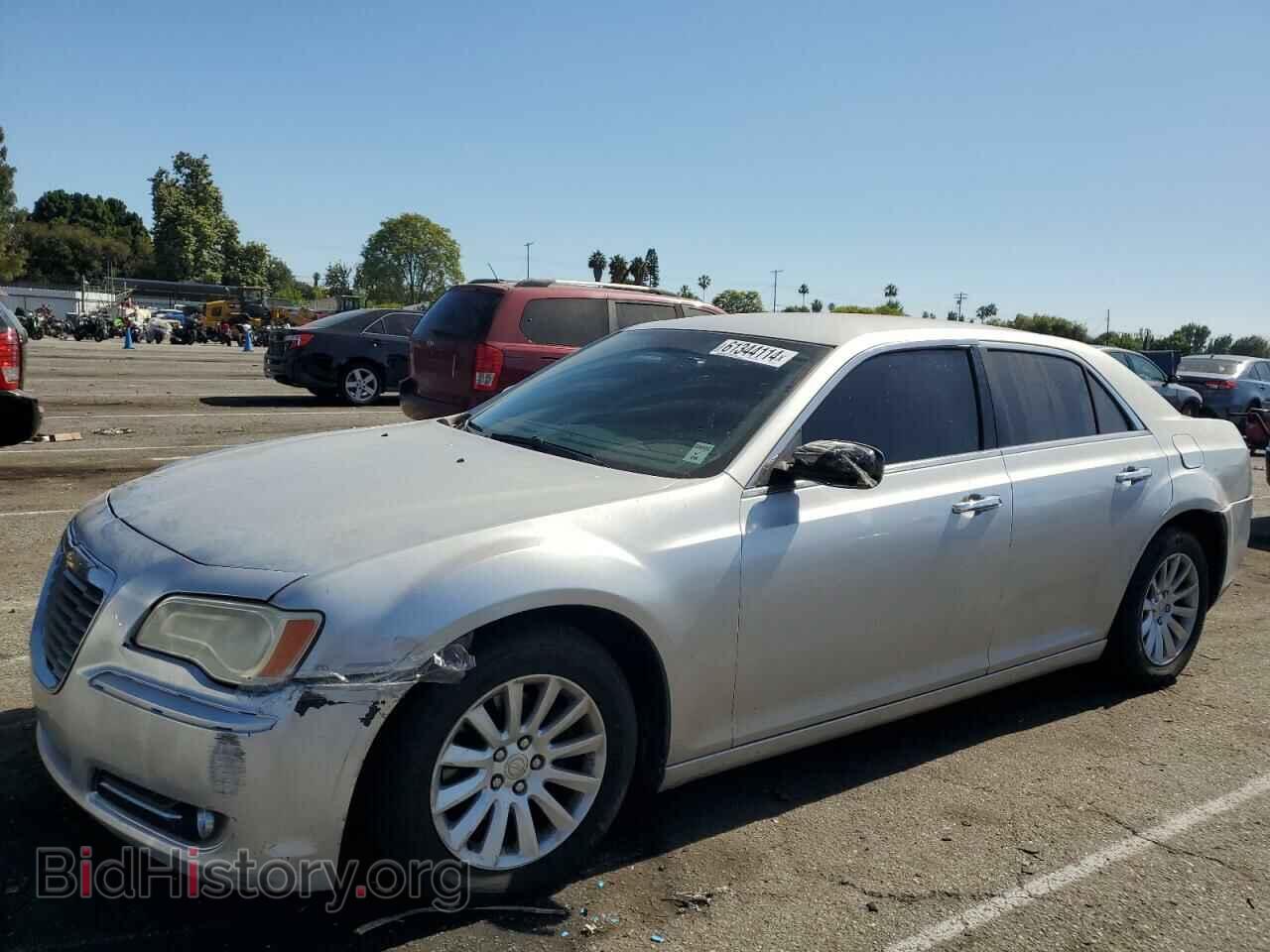 Фотография 2C3CCACG0CH310639 - CHRYSLER 300 2012